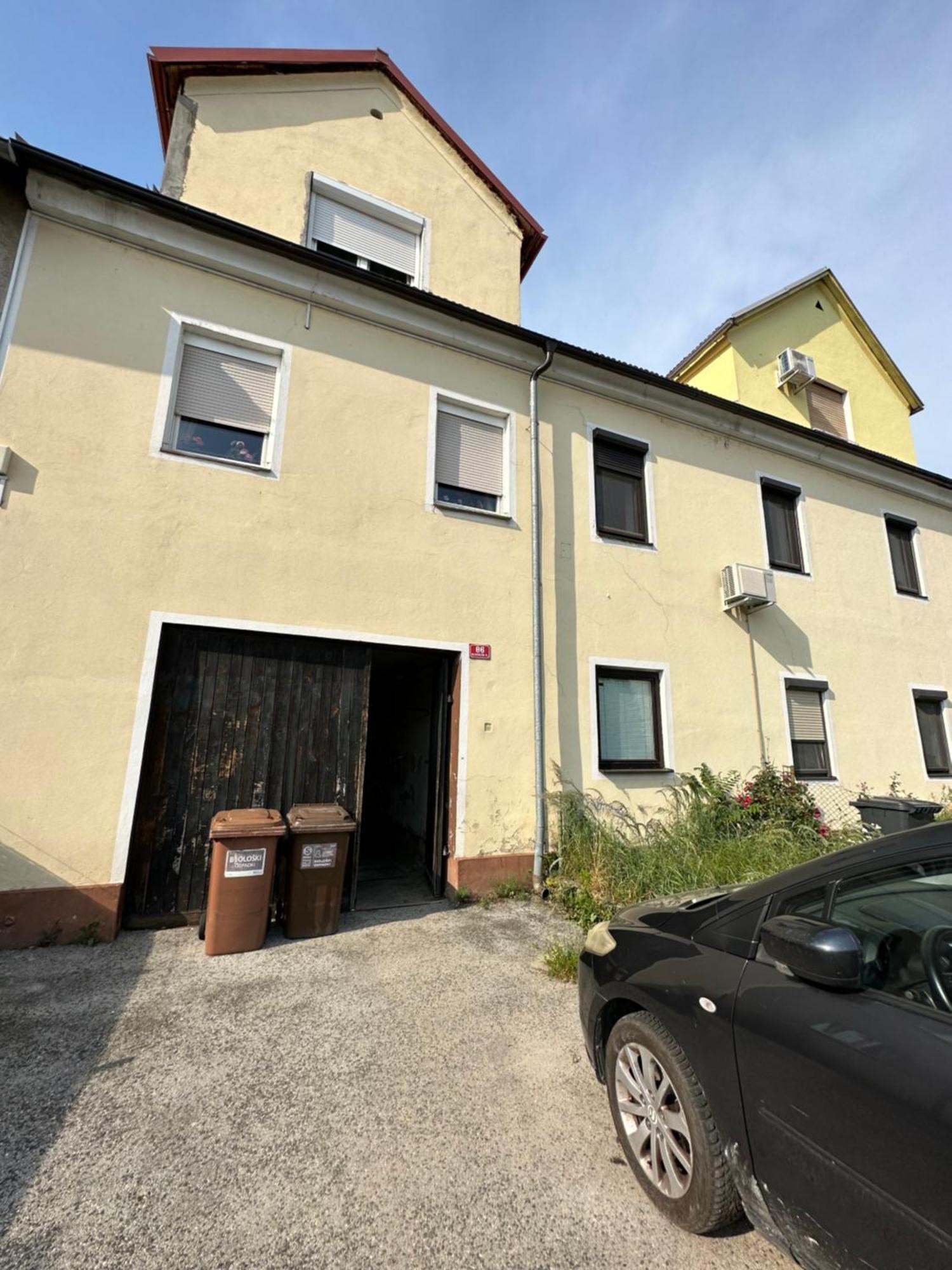 Granny'S Vintage Chic Apartment Maribor Exterior photo